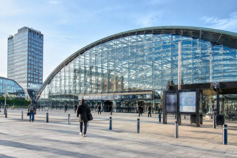 Gare de la Part-Dieu : correspondances, temps de trajet vers Paris et accès au centre-ville