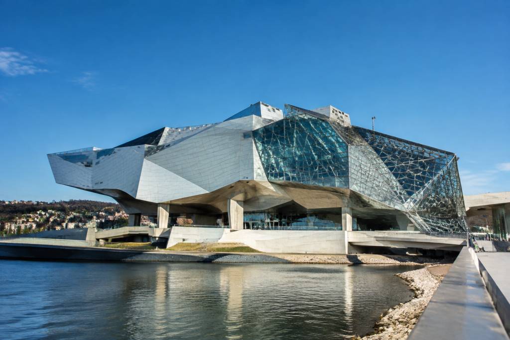 Musée des Confluences : expositions à voir en 2026 et tarifs d'entrée