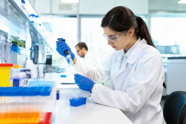 Pôle santé et biotech à Lyon : quelles entreprises structurent ce secteur clé de l'économie locale