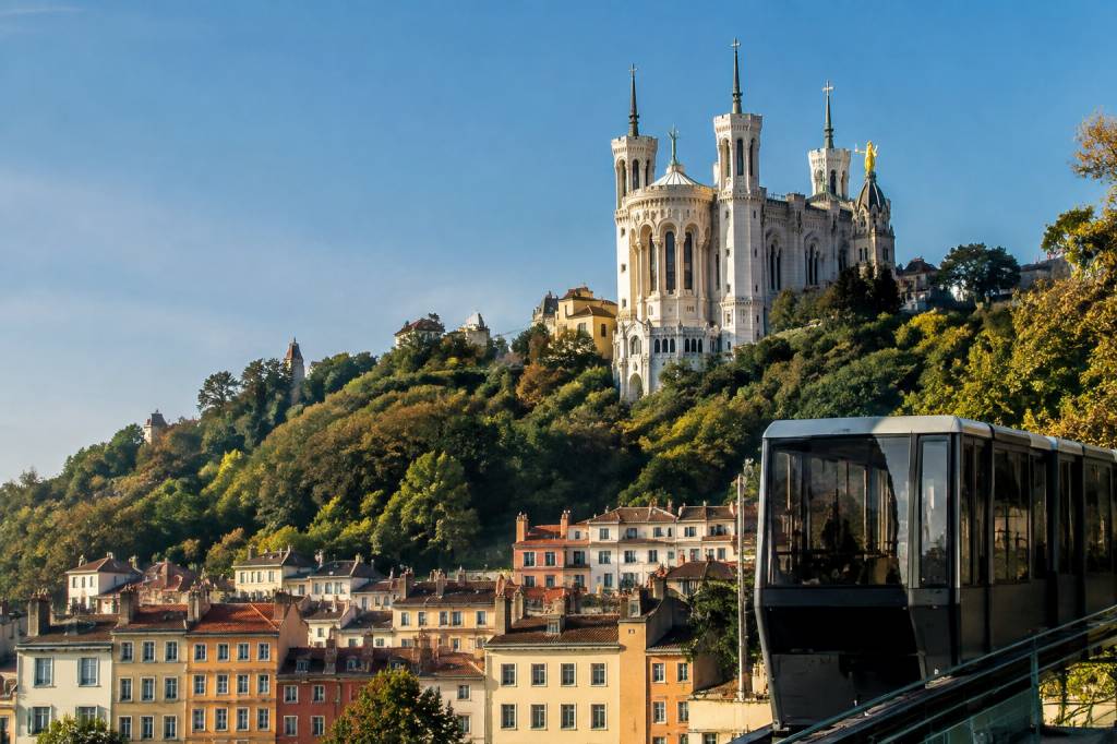 Basilique de Fourvière : horaires, accès à pied ou en funiculaire depuis le Vieux Lyon